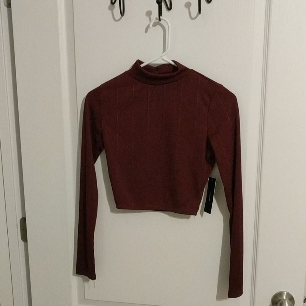 Long sleeve Lulu's crop top